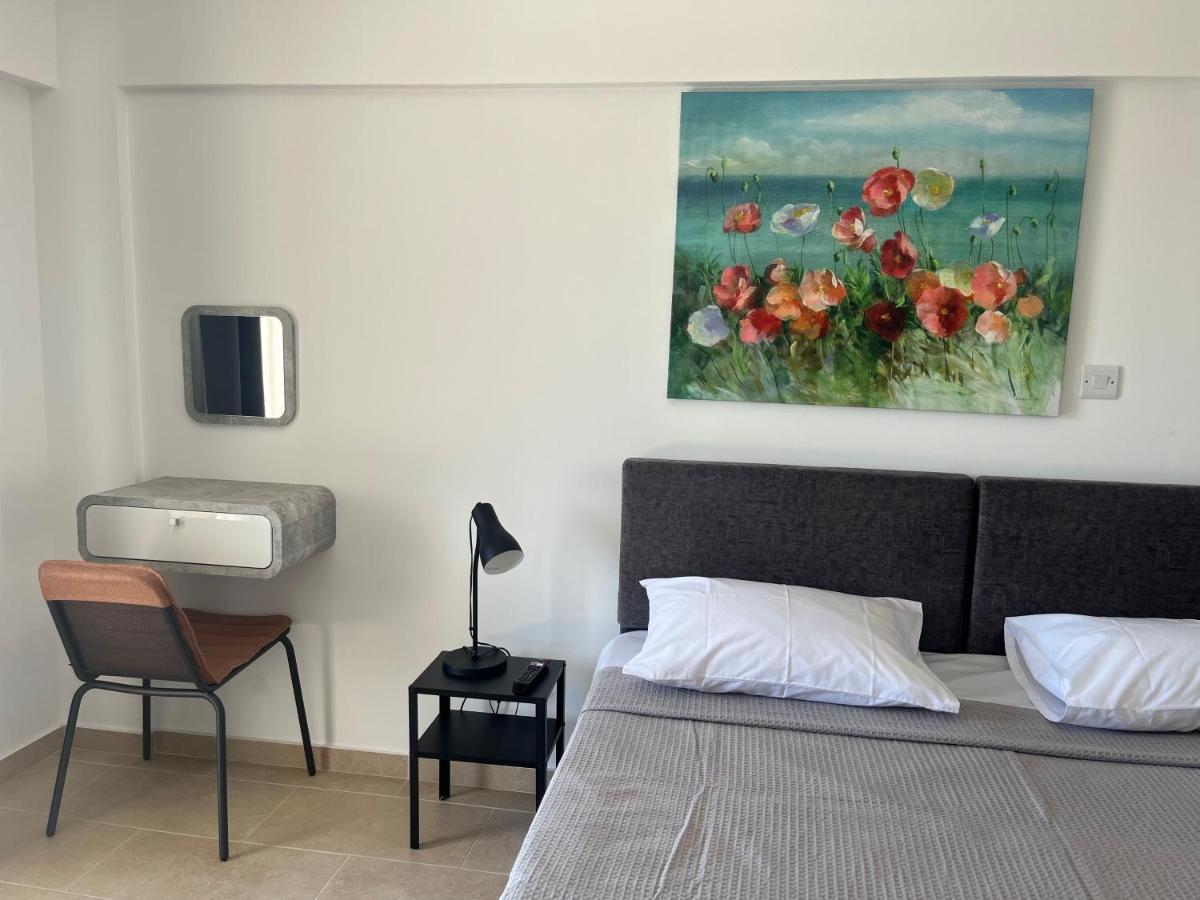Papho'S Mare Apts Paphos 外观 照片
